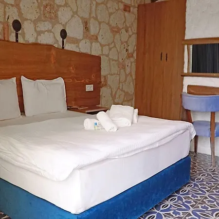 Woods Hotel